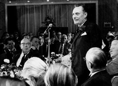 Enoch Powell MP / The Statesman "Like the Roman,I see the River Tiber foaming with much blood"